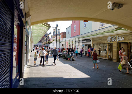 Vieux George Mall shopping center dans la ville de Salisbury, Wiltshire, Royaume-Uni. Banque D'Images