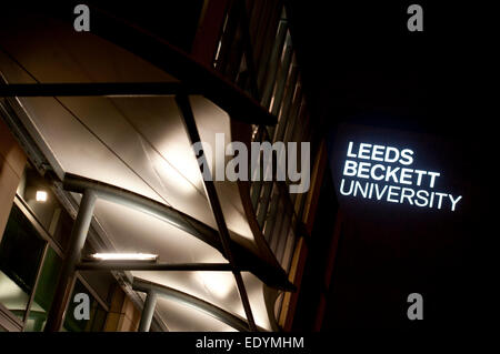 Coup du soir de l'université Leeds Beckett allumé l'affichage Banque D'Images