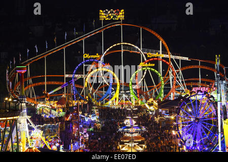 Blick auf die Wiesn, Münchner Oktoberfest, Bayern, Deutschland, regardez la Wiesn, Munich Oktoberfes Beer Festival, Bavière, Allemagne Banque D'Images