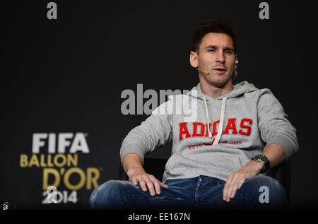 Zurich, Suisse. 12 Jan, 2015. LIONEL MESSI (Argentine) au cours de la conférence de presse au Kongresshaus de Zurich. Credit : Marcio Machado/ZUMA/Alamy Fil Live News Banque D'Images