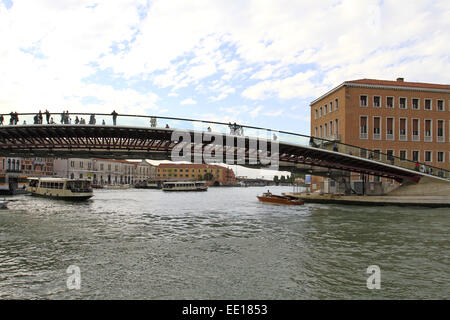 Ponte della Costituzione, neue 4, Brücke über den Canale Grande à Venise, Italie Banque D'Images