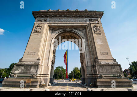 Arcul de Triumf, arc triomphal, Bucarest, Roumanie Banque D'Images