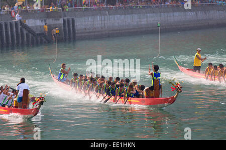 Dragon Boat Race, de Shau Kei Wan, Hong Kong Island, Hong Kong, Chine, Asie Banque D'Images