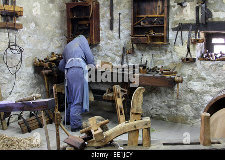 Atelier de menuiserie dans le musée folklorique ethnologique Staro Selo dans le nord du comté de Kumrovec, Zagorje, Croatie Banque D'Images