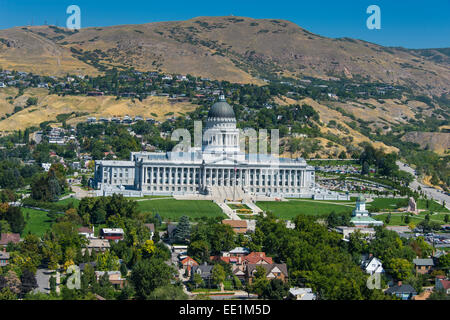 Vue sur le capitole de l'état de l'Utah, Salt Lake City, Utah, États-Unis d'Amérique, Amérique du Nord Banque D'Images