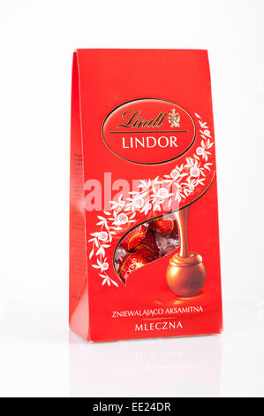 Lait pralinés Lindor Lindt Banque D'Images