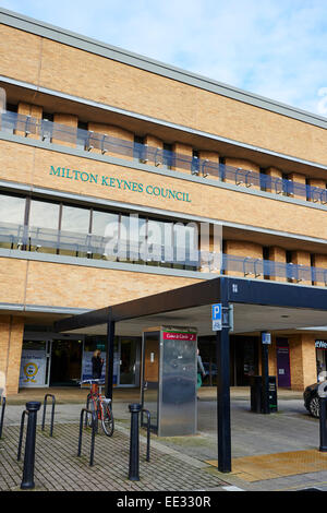 Les bureaux du conseil municipal de Milton Keynes Milton Keynes Buckinghamshire UK Banque D'Images