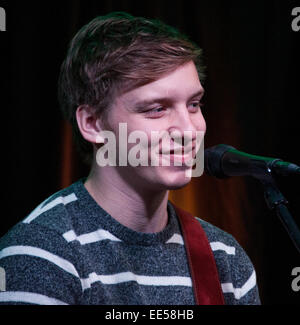 Bala Cynwyd, Pennsylvania, USA. 13 janvier, 2015. Singer-Songwriter britannique George Ezra effectue à Q102's Performance Theatre le 13 janvier 2015 à Bala Cynwyd, Pennsylvania, United States. Crédit : Paul Froggatt/Alamy Live News Banque D'Images