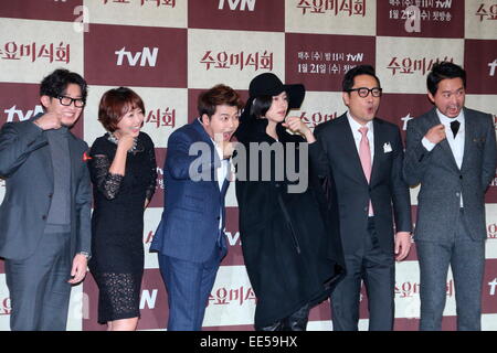 Séoul, Corée. 13 Jan, 2015. Hee-Cheol Kim est l'hôte d'une émission de télévision gastronomique à 63Ville de Séoul, Corée, le 13 janvier, 2015. © TopPhoto/Alamy Live News Banque D'Images