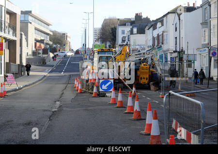 Brighton UK 11 Janvier 2015 - Travaux au bas de la rue Edward et la jonction avec Grand Parade est à l'origine de la congestion massive pour les conducteurs dans le centre-ville Banque D'Images