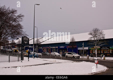 Dundee, Écosse, Royaume-Uni, le 14 janvier, 2015. UK Met Office : Météo alerte jaune Questions de fortes averses de neige pour disparaître progressivement Dundee devenir pluvieux et venteux ce soir. Plus d'accumulation de 2 à 5 cm de neige sont probablement au-dessus d'environ 100 m sur la moitié nord de l'Écosse où un autre 10 cm ou plus est probablement au-dessus de 200 m. Credit : Dundee Photographics/Alamy Live News Banque D'Images