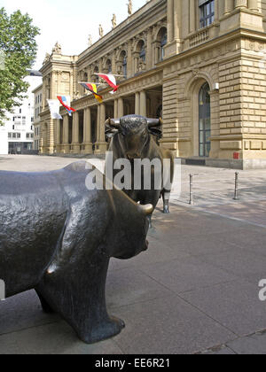 Deutschland, Hessen, Frankfurt am Main, Boersenplatz, Skulpturen, Bulle, Baer, Mainmetropole Finanzmetropole Stadt,,, Metropole, Banque D'Images