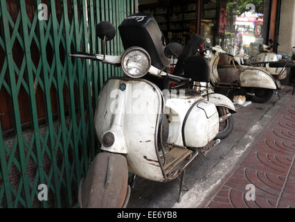 Vintage Vespa piaggio Vespa 150 Scooter, super, Bangkok, Thaïlande, Asie du sud-est. Banque D'Images