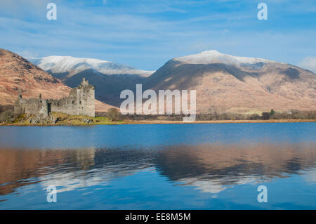 Kilchurn Castle Loch Awe nr Lochawe village enneigé avec Ben Cruachan ARGYLL & BUTE Ecosse Banque D'Images