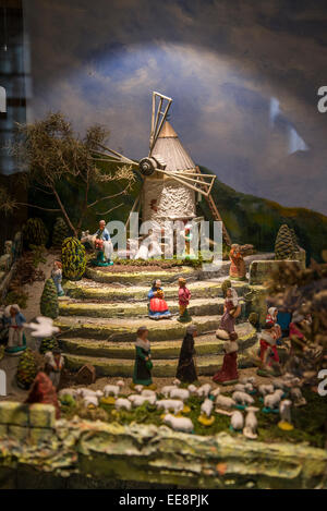 Salon International des Santonniers français, la tradition de Noël, Église Saint Trophime, Arles, Bouches-du-Rhône, France Banque D'Images