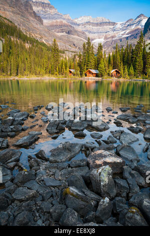 Chalets au lac O'Hara, le parc national Yoho, Colombie-Britannique, Canada