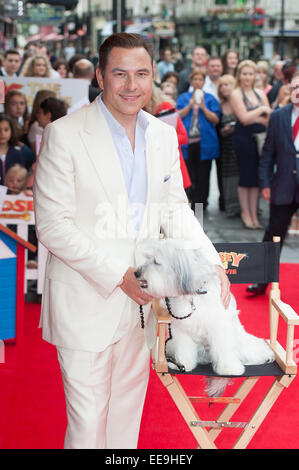 'Pudsey : Le film' UK premiere at Vue West End - Arrivées avec : David Walliams,le chien Pudsey Où : London, Royaume-Uni Quand : 13 Oct 2014 Banque D'Images