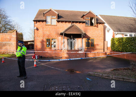 Crowmarsh Gifford, Oxfordshire, UK. 15 janvier, 2015. Sur la photo, Chadwick Howard funérarium sur Benson Lane. Conséquences des incendies dans Crowmarsh Gifford, Oxfordshire, UK. Crédit : Chris Canon/Alamy Live News Banque D'Images