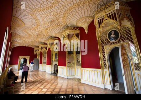 UK, Londres, Twickenham, Strawberry Hill House, la galerie, avec plafond copiés à partir de Henry VII Chapel Banque D'Images