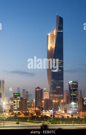 Plus haut bâtiment de la ville de Koweït - l'Al Hamra Tower Banque D'Images