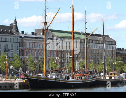 Vue sur le port du nord à Helsinki Banque D'Images