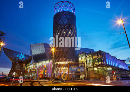 Media City UK à Salford Quays, le Lowry Centre d'art et de théâtre Banque D'Images