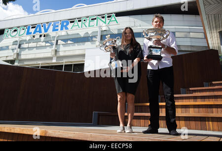 Melbourne, Australie. 16 janvier, 2015. Li Na (L) de Chine et de Stan Wawrinka Suisse arrivent à la cérémonie du tirage officiel 2015 Open de tennis d'Australie à Melbourne Park, Melbourne, Australie, le 16 janvier 2015. Credit : Bai Xue/Xinhua/Alamy Live News Banque D'Images