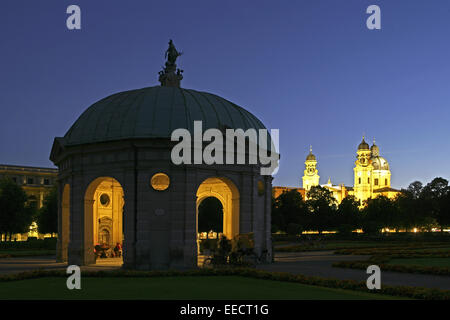 Architektur, Bauwerk, Bauwerke, Dianatempel, Gebaeude, Geschichte, Hofgarten, Landeshauptstadt, Oberbayern, Parc, Parkanlage, Pa Banque D'Images