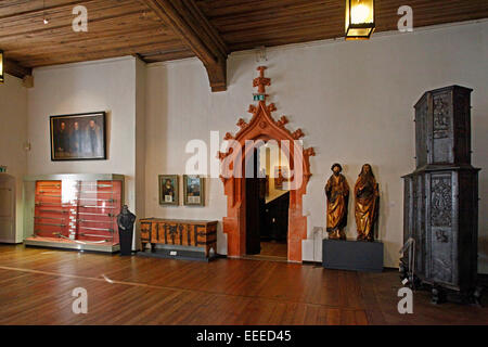 La grande salle de banquet, également connu sous le nom de la Grande Chambre de la Cour. Il a été construit après le grand incendie de 1499/1500, au cours des années 1501-1504, avec un plafond solide. La Cuisinière "Géant de guanaco Château" se trouve dans le coin droit. C'est la plus ancienne fin Banque D'Images