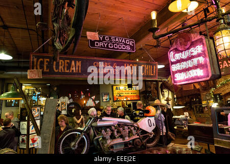 Mike Wolfe's Antique Archéologie American Picker magasin au Village Marathon à Nashville, TN. Banque D'Images