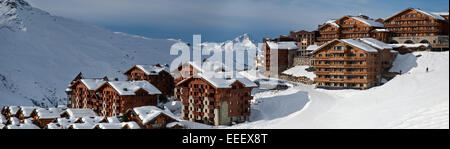 Les chalets de ski à Les Menuires, France, Europe Banque D'Images