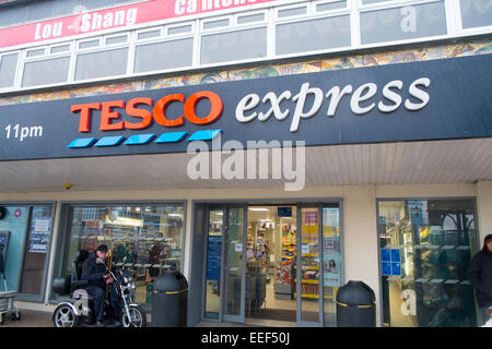 Supermarché Tesco express à lytham St anns, lancashire, Angleterre, Royaume-Uni Banque D'Images