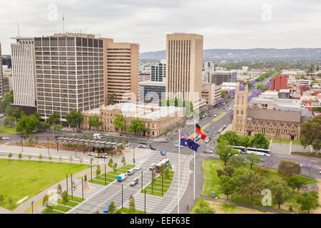 Vue de la ville d'Adélaïde en Australie dans la journée Banque D'Images