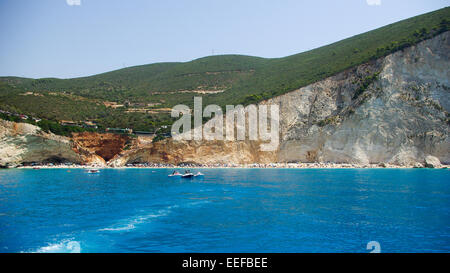 Plage de Porto Katsiki, île de Lefkada (Leucade), Grèce vue depuis la mer de Porto Katsiki plage, Leucade, Grèce Banque D'Images