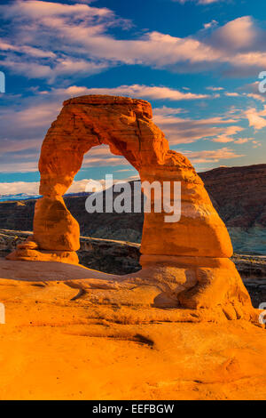La Delicate Arch au coucher du soleil, Arches National Park, Utah, USA Banque D'Images