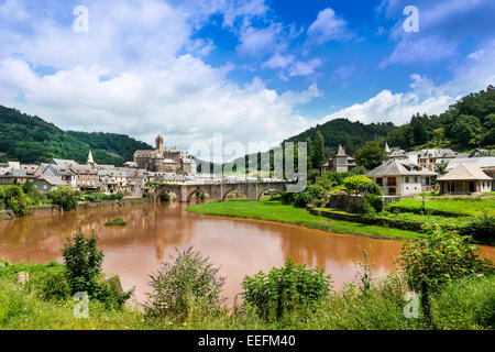 Estaing, village médiéval de l'Aveyron, Midi Pyrenees France Banque D'Images