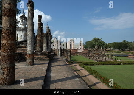 Sukhothai, Thaïlande statue de Bouddha dans le parc historique de Sukhothai Banque D'Images