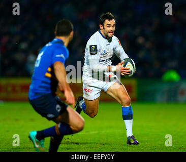 Dublin, Irlande. 17 Jan, 2015. European Rugby Champions Cup. Leinster contre Castres. Thomas Combezou (Castres) fait une pause de l'avant. Credit : Action Plus Sport/Alamy Live News Banque D'Images