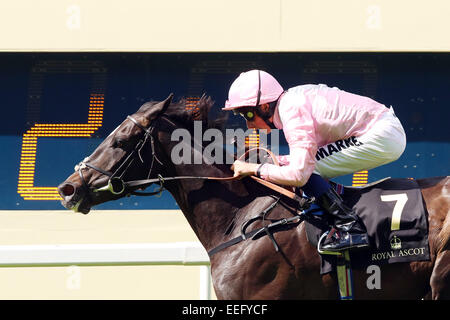 Le Royal Ascot, la fugue avec William Buick jusqu'gagne le Prince of Wales's Stakes Banque D'Images