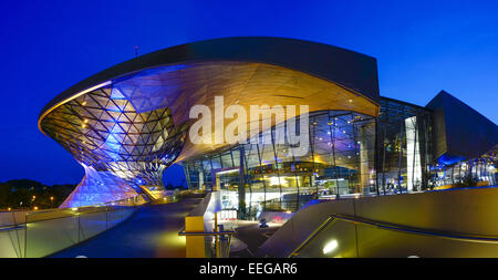 BMW-Welt in München bei nacht, Bayern, Deutschland, Europa, BMW Welt à Munich dans la nuit, Bavière, Allemagne, Europe, Munich, BMW, Banque D'Images