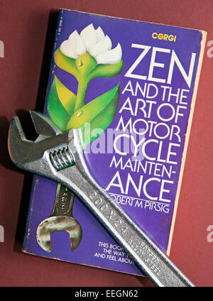 Zen et l'Art de l'entretien moto par Robert M Pirsig, livre culte à partir de 1970 Banque D'Images