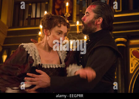 Londres, Royaume-Uni. 17 janvier 2015. Sur la photo : Hattie Morahan comme Beatrice-Joanna et Trystan Gravelle comme Deflores. Une séance de photos pour le Changeling par Thomas Middleton et William Rowley au Sam Wanamaker Playhouse/Globe Theatre, London, UK. Le jeu est réalisé par Dominic Domgoole avec Hattie Morahan comme Beatrice-Joanna et Trystan Gravelle comme Deflores. À l'affiche du 15 janvier au 1 mars 2015. Photo : Bettina Strenske Banque D'Images