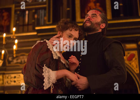 Londres, Royaume-Uni. 17 janvier 2015. Sur la photo : Hattie Morahan comme Beatrice-Joanna et Trystan Gravelle comme Deflores. Une séance de photos pour le Changeling par Thomas Middleton et William Rowley au Sam Wanamaker Playhouse/Globe Theatre, London, UK. Le jeu est réalisé par Dominic Domgoole avec Hattie Morahan comme Beatrice-Joanna et Trystan Gravelle comme Deflores. À l'affiche du 15 janvier au 1 mars 2015. Photo : Bettina Strenske Banque D'Images