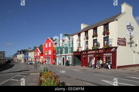 Magasins et bâtiments à Strand Street Dingle Comté de Kerry, Irlande Banque D'Images