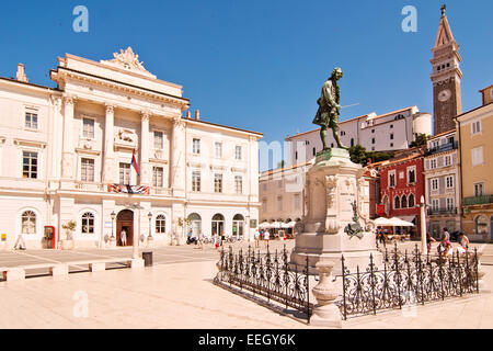 Statue de Giuseppe Tartini à Piran - la place Tartini Banque D'Images