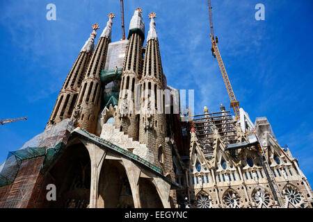 Façade de la passion de la Sagrada Familia Barcelone Catalogne Espagne Banque D'Images