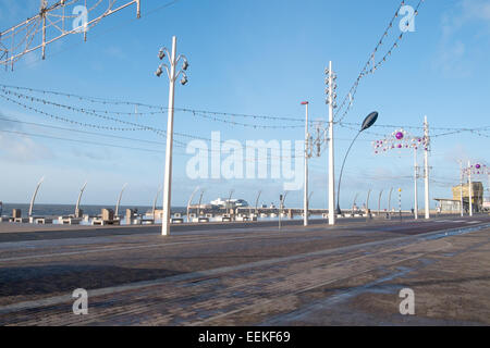 Au cours de l'hiver la promenade de Blackpool, Lancashire, Angleterre 2015 Banque D'Images