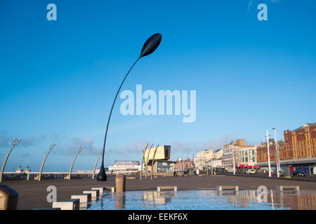 La promenade de Blackpool et le front de mer au cours de janvier ensoleillé jour,Lancashire, Angleterre Banque D'Images