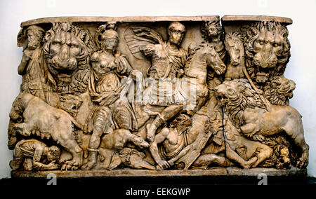 Sarcophage romain représentant une scène de chasse avec les lions III siècle Musée du Capitole de Rome Romain Italie Italien Banque D'Images