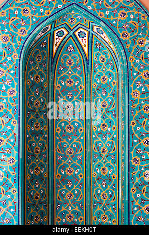 Carreaux de mosaïque turquoise dans la mosquée, Muscat, Oman Banque D'Images